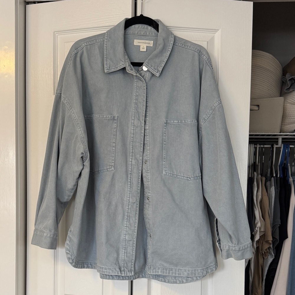 Treasure & Bond denim shacket size L